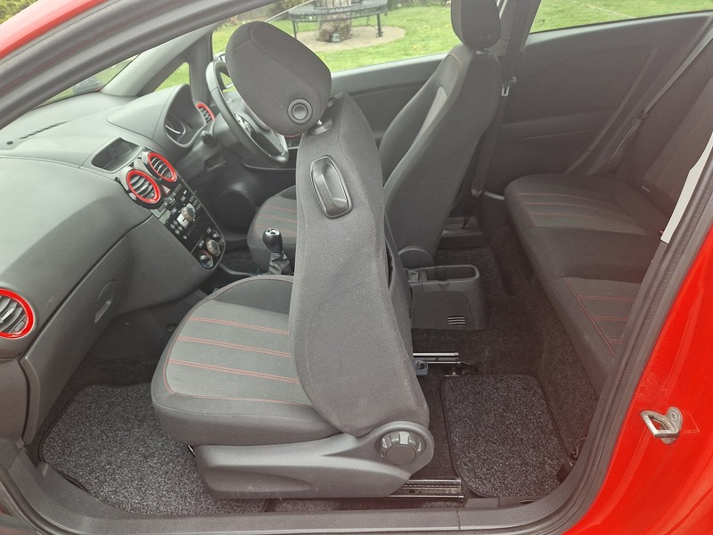 Vauxhall Corsa Limited Edition - U12087