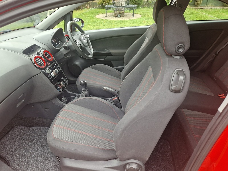 Vauxhall Corsa Limited Edition - U12087