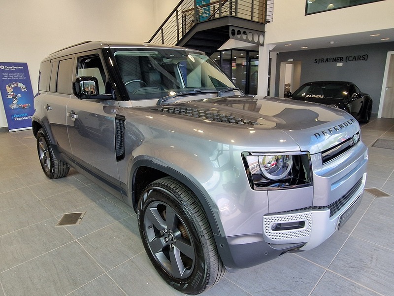 Land Rover Defender 110 D250 MHEV SE - U12090