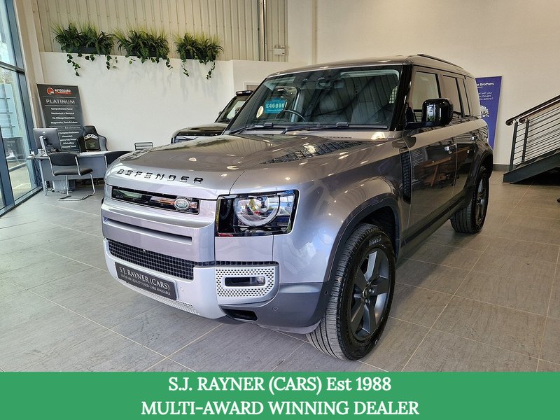 Land Rover Defender 110 D250 MHEV SE - U12090