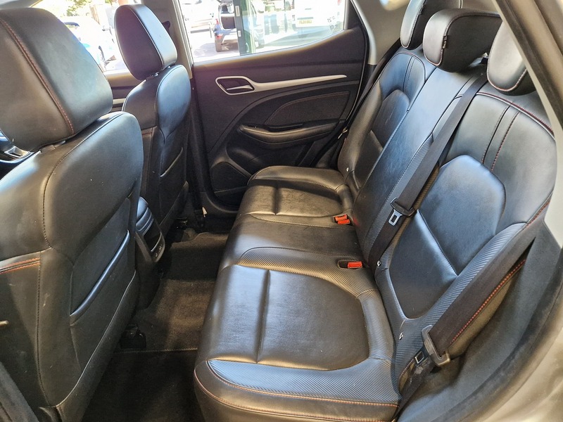 MG MG ZS T-GDI Exclusive - U12091