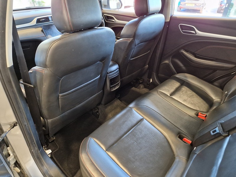 MG MG ZS T-GDI Exclusive - U12091