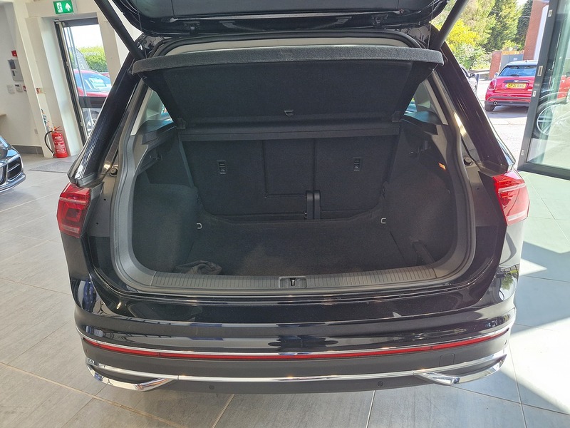 Volkswagen Tiguan TSI Elegance - U12092