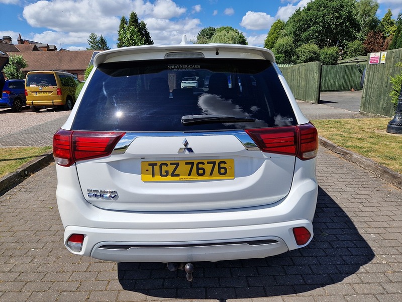 Mitsubishi Outlander h TwinMotor Design - U12098