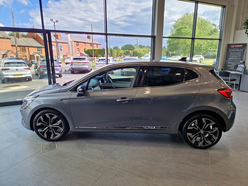 Renault Clio TCe Techno - U12102