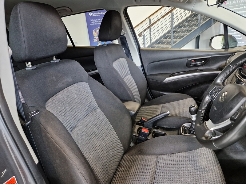 Suzuki S-Cross Boosterjet MHEV Motion - U12109