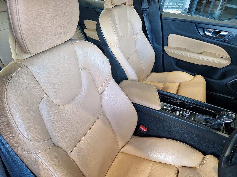 Volvo V60 D4 Inscription - U12120