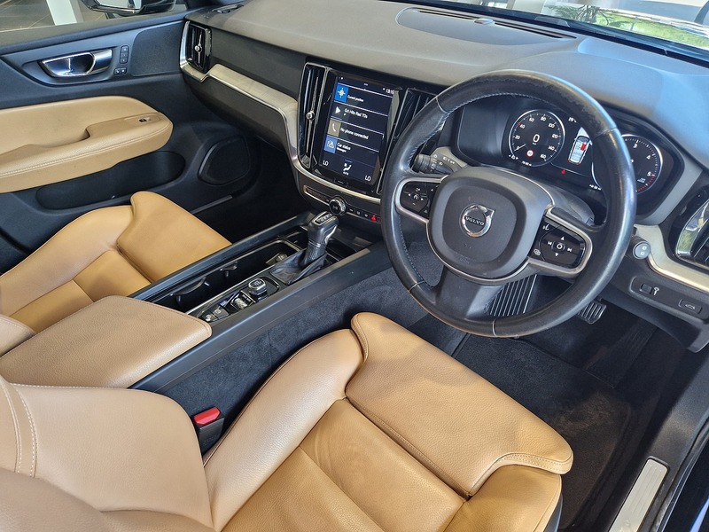 Volvo V60 D4 Inscription - U12120