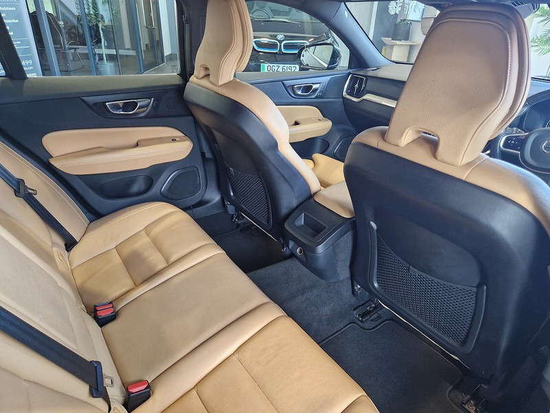 Volvo V60 D4 Inscription - U12120