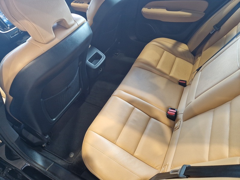 Volvo V60 D4 Inscription - U12120