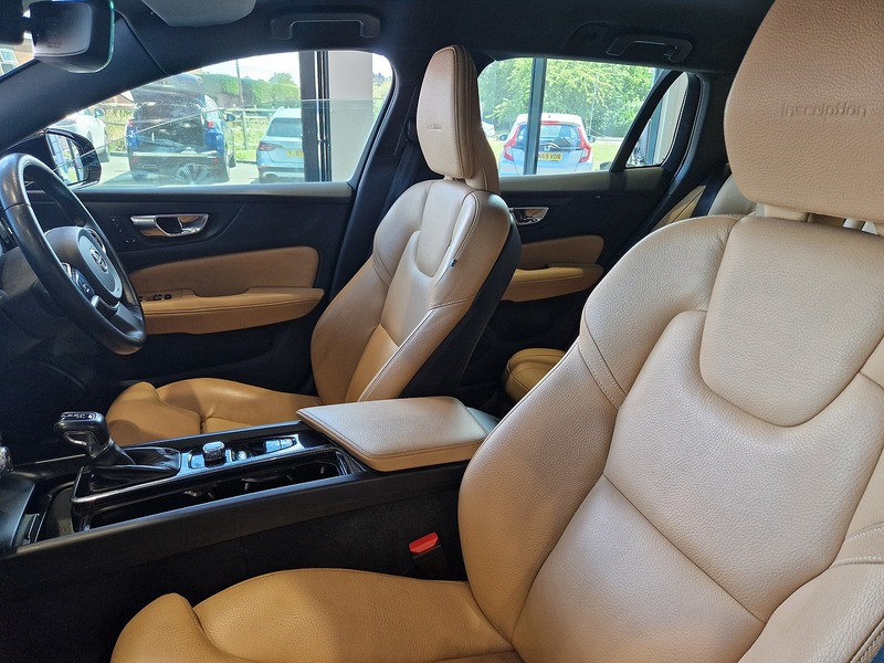 Volvo V60 D4 Inscription - U12120