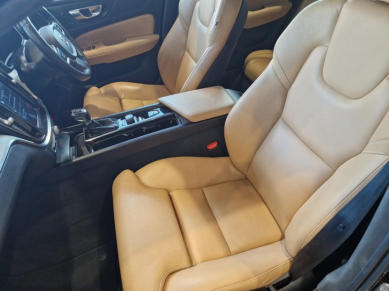 Volvo V60 D4 Inscription - U12120