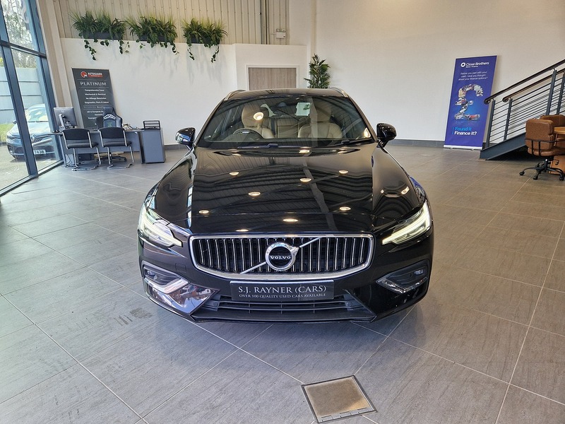 Volvo V60 D4 Inscription - U12120