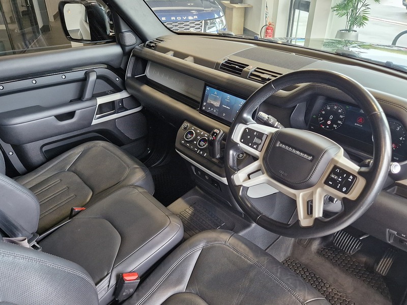 Land Rover Defender 90 D250 MHEV HSE - U12128