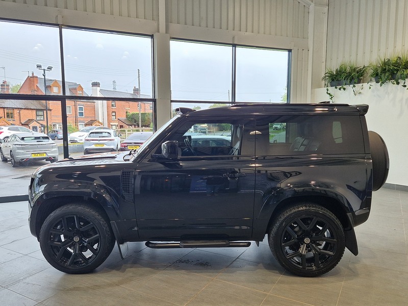 Land Rover Defender 90 D250 MHEV HSE - U12128