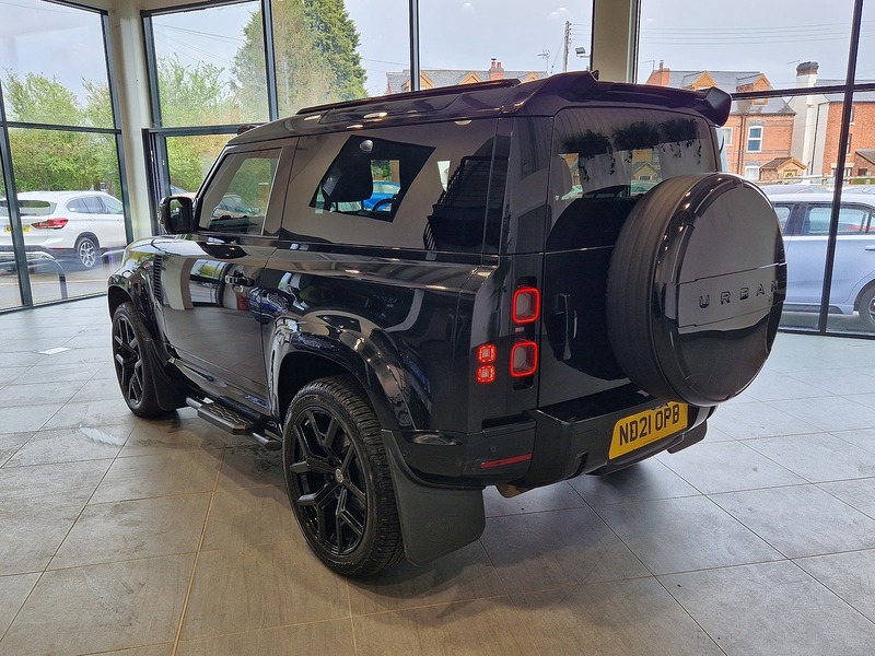 Land Rover Defender 90 D250 MHEV HSE - U12128