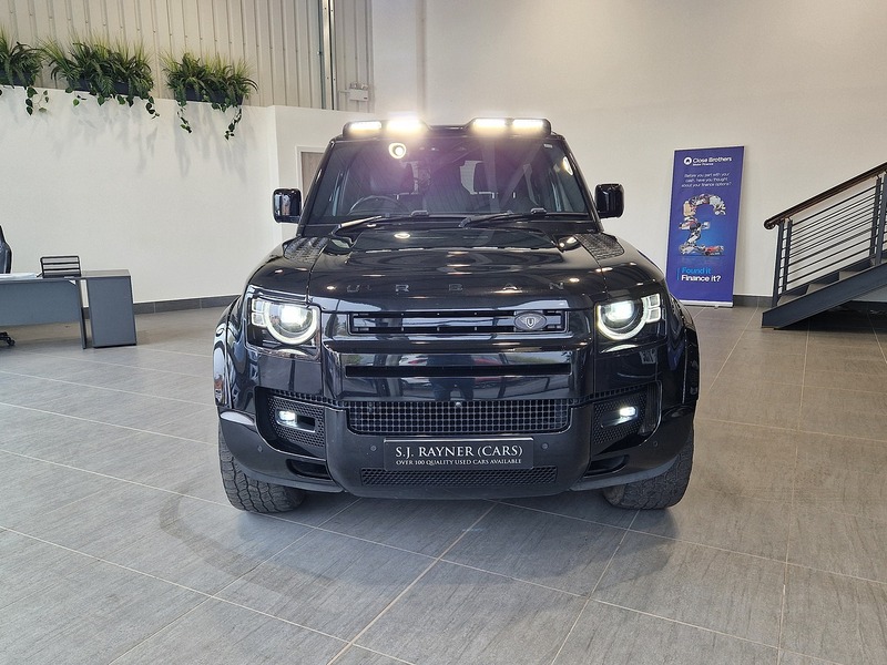Land Rover Defender 90 D250 MHEV HSE - U12128