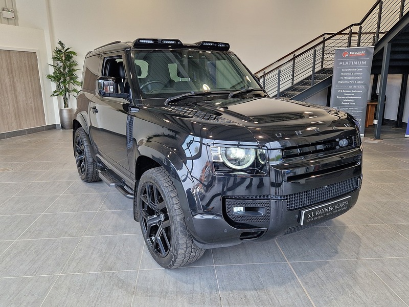 Land Rover Defender 90 D250 MHEV HSE - U12128