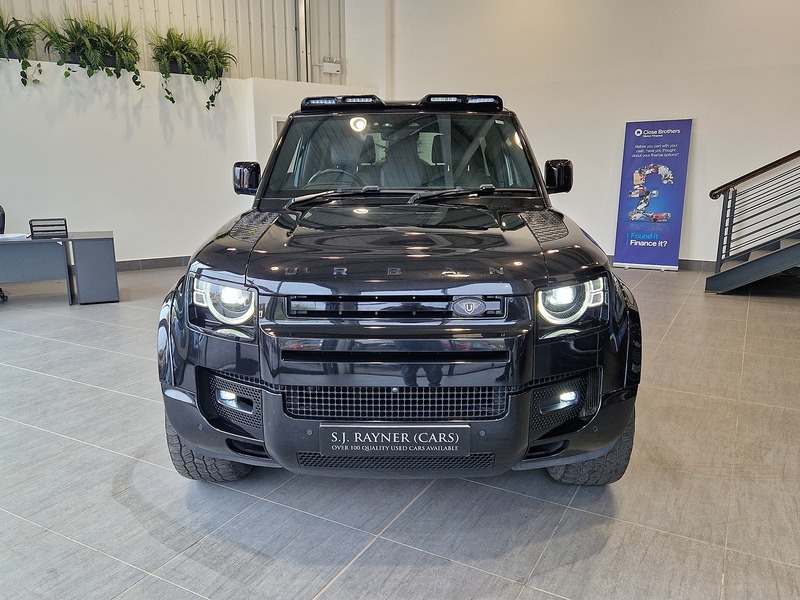 Land Rover Defender 90 D250 MHEV HSE - U12128