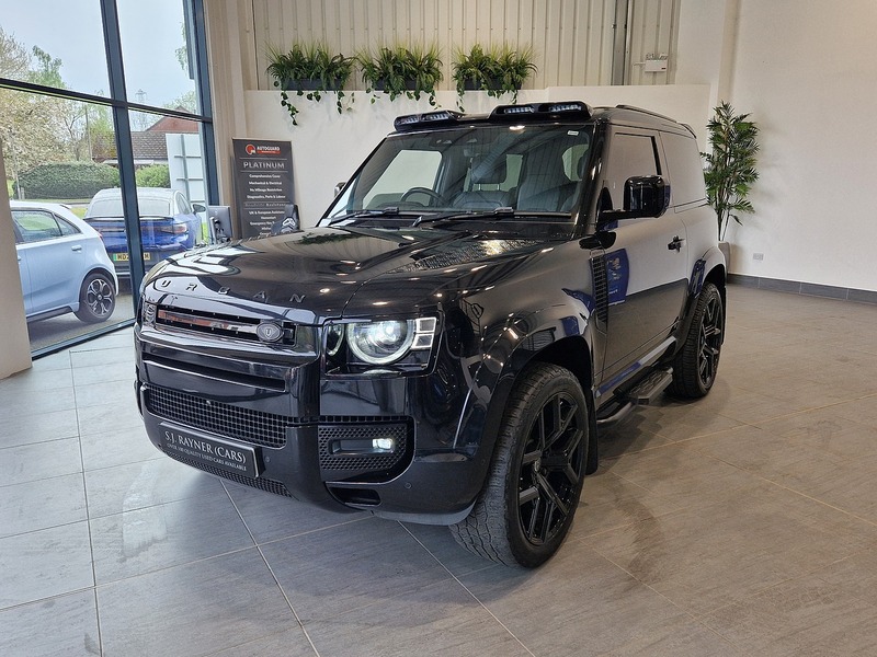 Land Rover Defender 90 D250 MHEV HSE - U12128