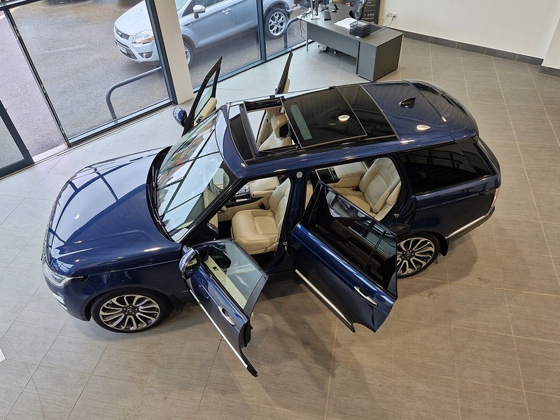 Land Rover Range Rover SD V8 Autobiography - U12129