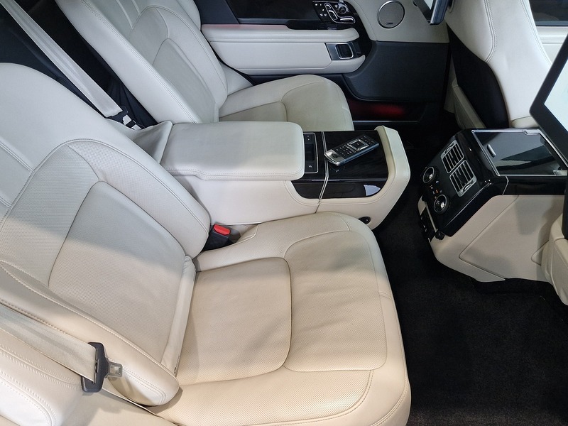 Land Rover Range Rover SD V8 Autobiography - U12129