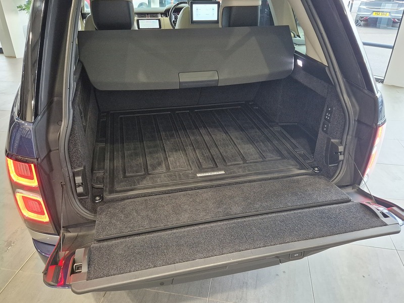 Land Rover Range Rover SD V8 Autobiography - U12129