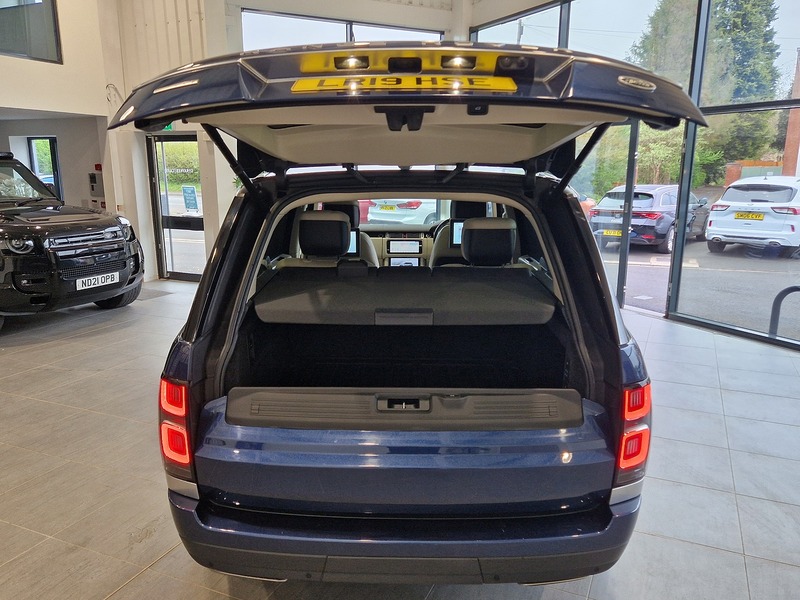 Land Rover Range Rover SD V8 Autobiography - U12129
