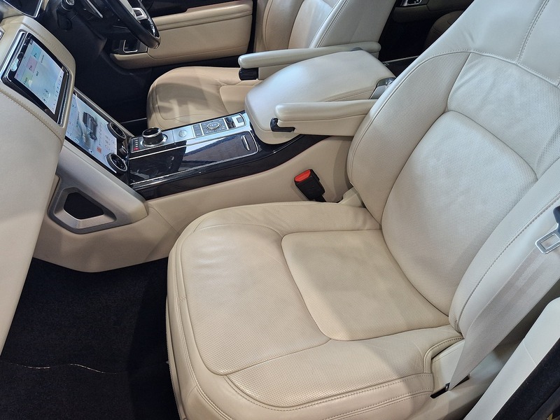 Land Rover Range Rover SD V8 Autobiography - U12129