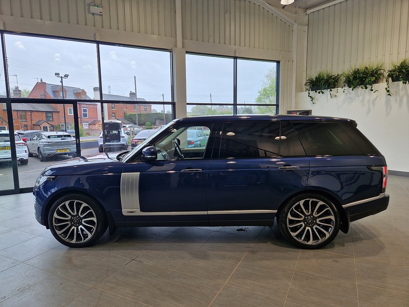 Land Rover Range Rover SD V8 Autobiography - U12129