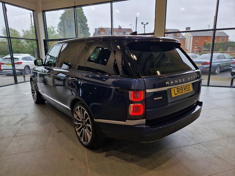 Land Rover Range Rover SD V8 Autobiography - U12129