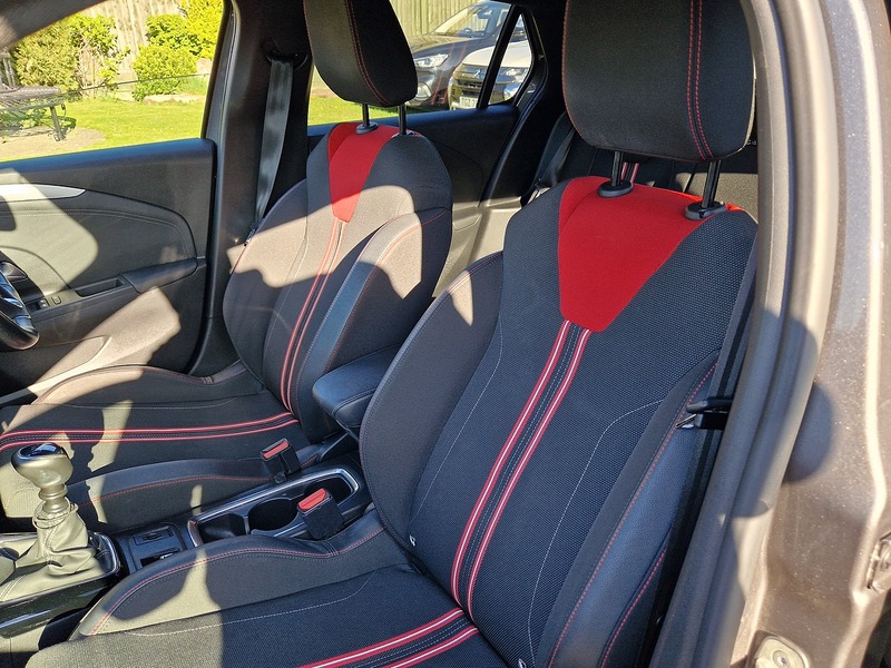 Vauxhall Corsa Turbo SRi Nav Premium - U12131