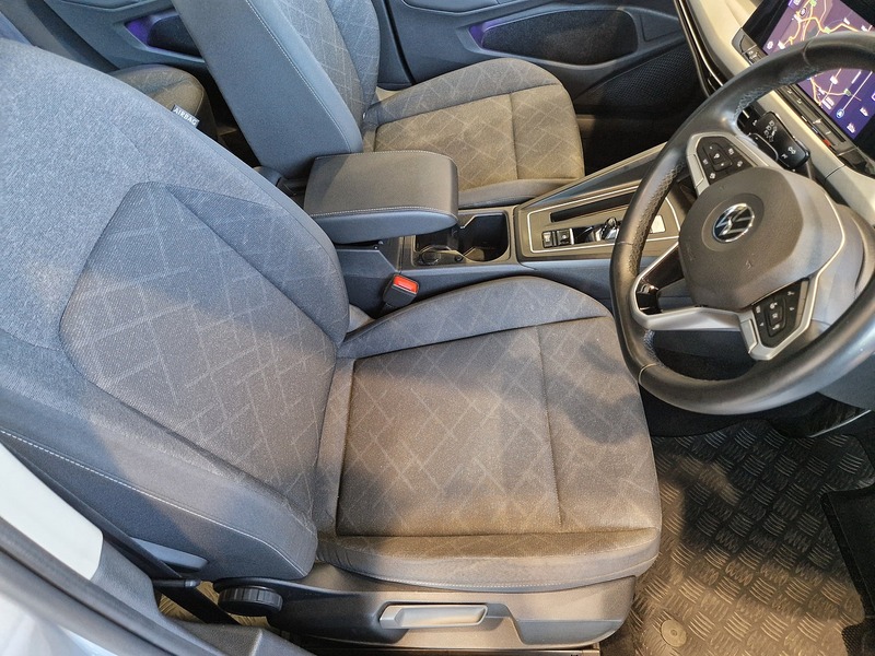 Volkswagen Golf TDI Life - U12139
