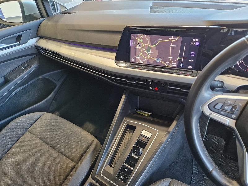 Volkswagen Golf TDI Life - U12139