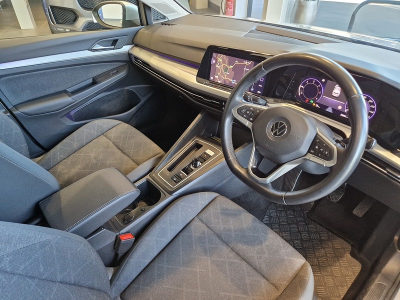 Volkswagen Golf TDI Life - U12139