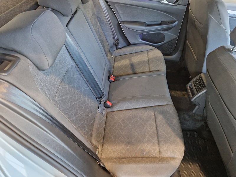 Volkswagen Golf TDI Life - U12139
