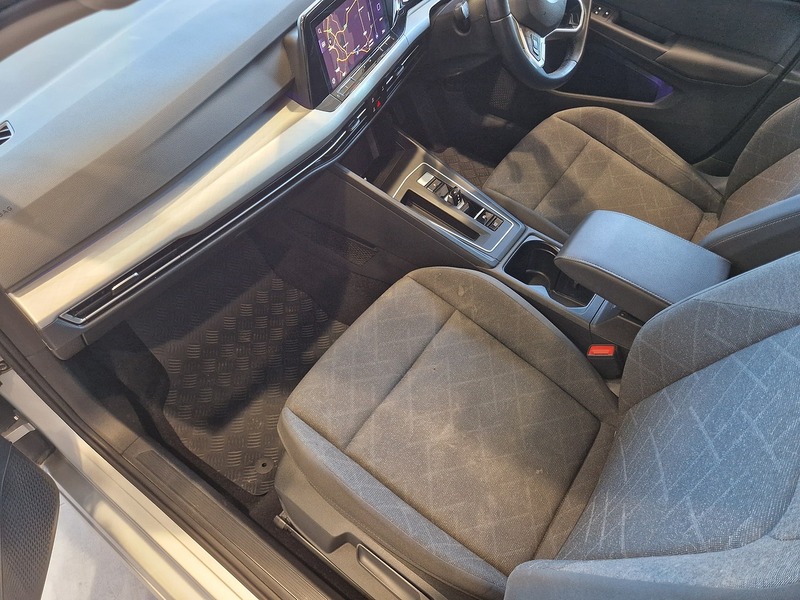 Volkswagen Golf TDI Life - U12139