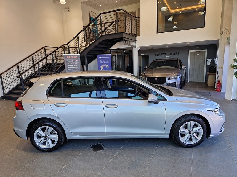 Volkswagen Golf TDI Life - U12139