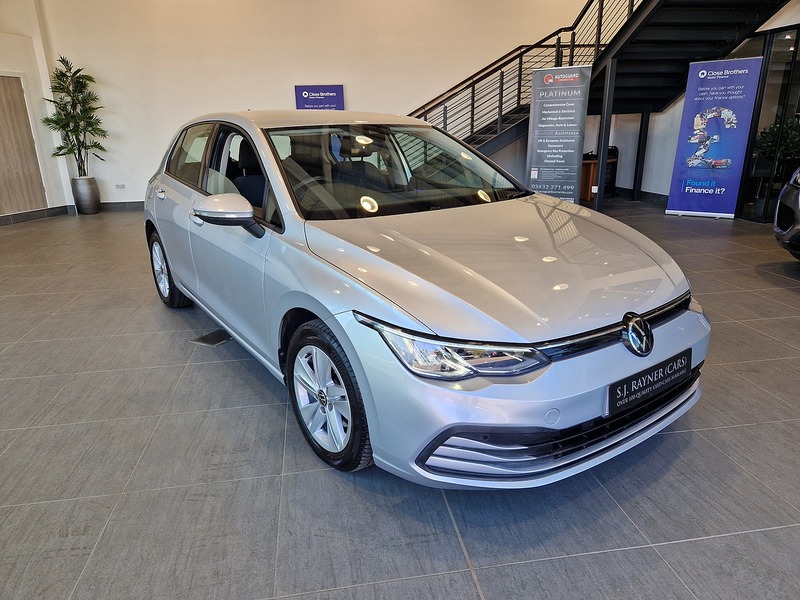 Volkswagen Golf TDI Life - U12139