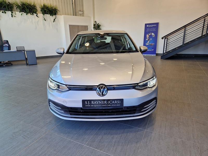 Volkswagen Golf TDI Life - U12139