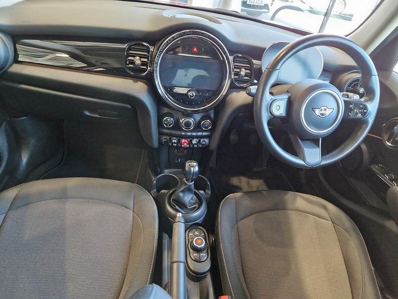 MINI Hatch Cooper Classic - U12143