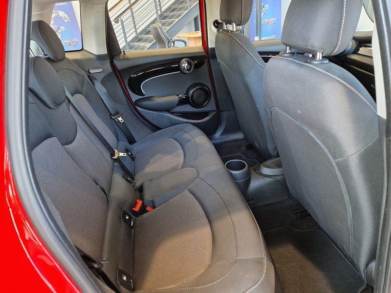 MINI Hatch Cooper Classic - U12143