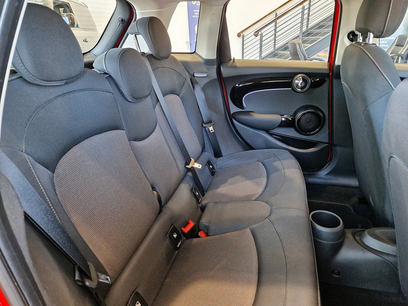 MINI Hatch Cooper Classic - U12143