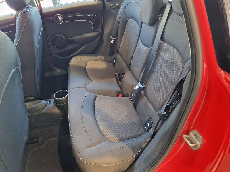 MINI Hatch Cooper Classic - U12143