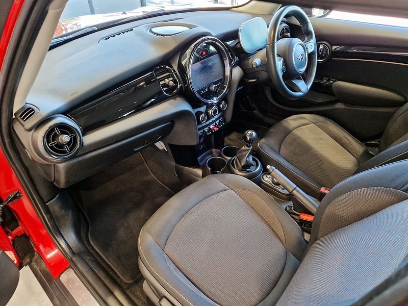 MINI Hatch Cooper Classic - U12143