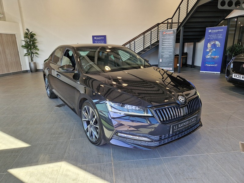 Skoda Superb TSI ACT SportLine Plus - U12146