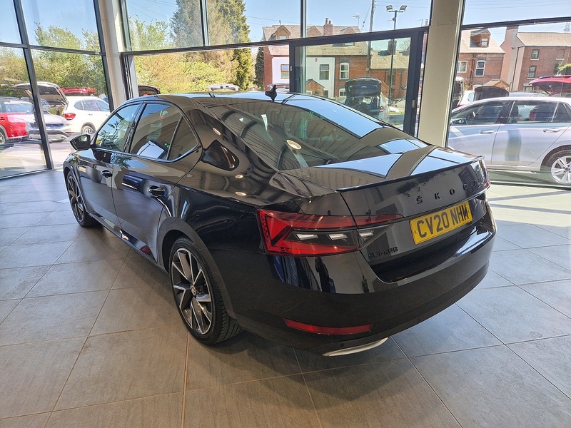 Skoda Superb TSI ACT SportLine Plus - U12146