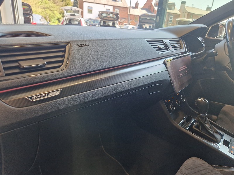 Skoda Superb TSI ACT SportLine Plus - U12146