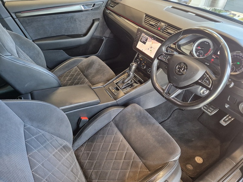 Skoda Superb TSI ACT SportLine Plus - U12146