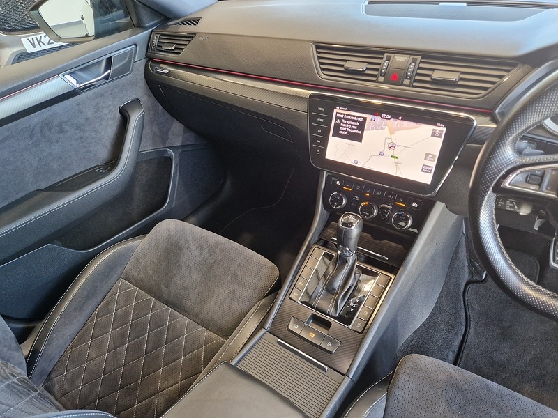 Skoda Superb TSI ACT SportLine Plus - U12146